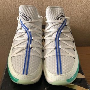 Lebron 17 Low